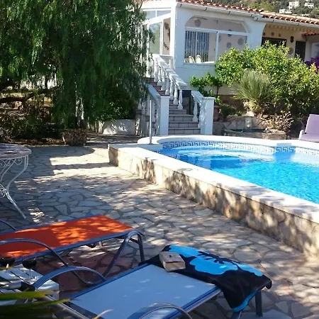 Andalusia 28 וילה רוזס